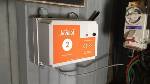 Le boîtier Venti’Javelot se branche entre le moteur du ventilateur et la source d’alimentation, et est compatible avec tous types de silos.