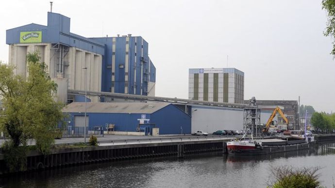 Soufflet Alimentaire détient deux usines, une à Valenciennes, dans le Nord (photo), et une seconde à Feurs (Loire).