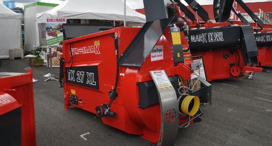 La nouvelle pailleuse broyeuse TX27 XL Polycut d'Euromark sur le Space 2012