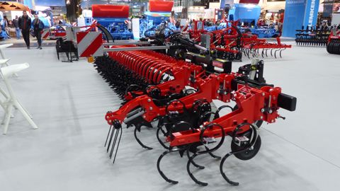 Quivogne : châssis modulable pour la bineuse et la houe rotative Quivogne : châssis modulable pour la bineuse et la houe rotative