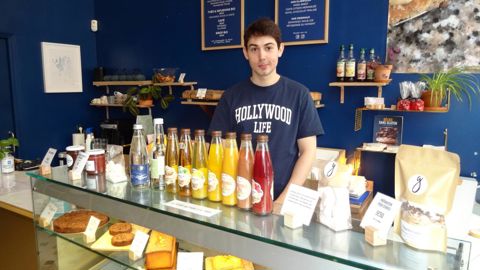 Lui-même intolérant au lactose et au gluten, Grégoire Vandenesch a voulu rendre la pâtisserie accessible à tous les régimes. © B. Lafeuille