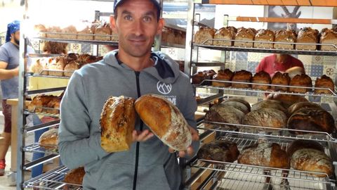 Gaspard Barioz s’est reconverti pour réaliser le rêve de l’enfant gourmand qu’il était : « fabriquer des produits bons et sains ». B.Lafeuille