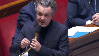 Christophe Béchu, le ministre de la Transition écologique, a affirmé devant les députés que la France allait renforcer sa législation sur l'interdiction d'exporter hors de l’Union européenne, des produits phytosanitaires prohibés sur notre territoire. Christophe Béchu, le ministre de la Transition écologique, a affirmé devant les députés que la France allait renforcer sa législation sur l'interdiction d'exporter hors de l’Union européenne, des produits phytosanitaires prohibés sur notre territoire.