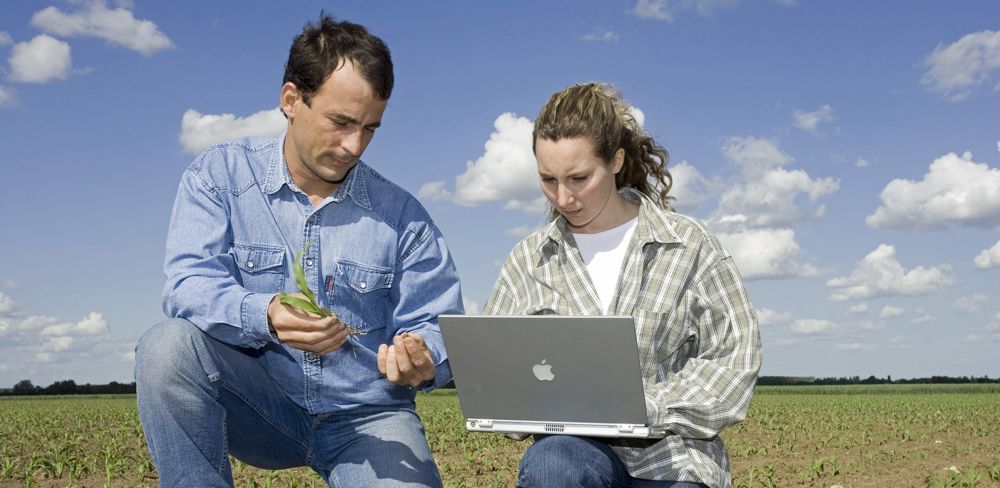 La clause de dédit-formation engage le salarié à rester dans l'entreprise pendant deux à cinq ans au minimum après sa formation.