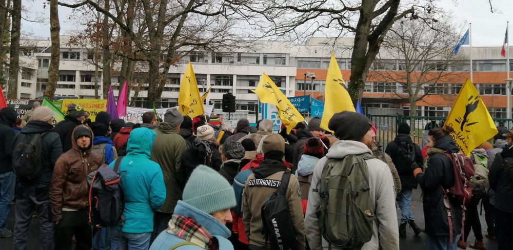 La Confédération paysanne et le collectif Bassines non merci ont manifesté ce jeudi 15 novembre à Orléans.