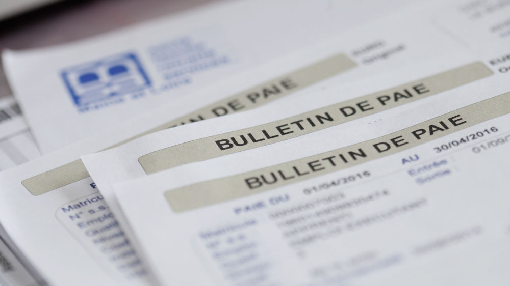 L'acompte est versé pour quinze jours de travail déjà effectués. L'acompte est versé pour quinze jours de travail déjà effectués.