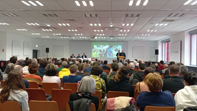 Lors de l'AG de Natura'Pro, mardi 20 décembre à Montélimar (Drôme), Ludovic Spiers et Arnaud Degoulet, respectivement DG et président d'Agrial, sont venus présenter le groupe normand et réexprimer leur intérêt dans ce projet de rapprochement.