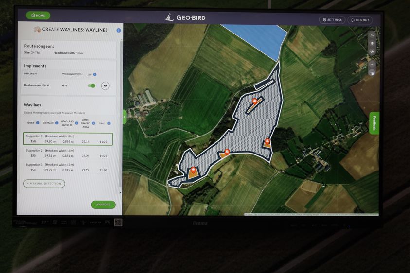 Le Geo Bird de Valtra optimise les lignes du guidage par satellite