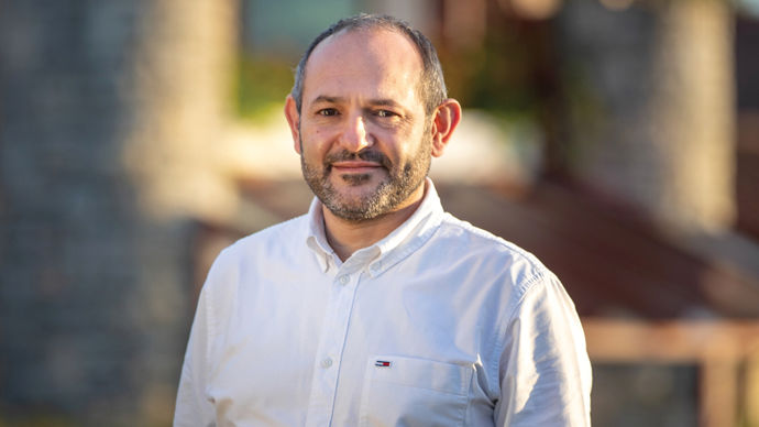 Frédéric Hialé, directeur général de Lur Berri depuis un an, souhaite « faire évoluer notre mode de communication interne » et « réunir l'information pour que chacun ait une vision à 360 ° ».