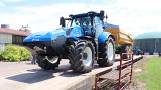 Le développement des tracteurs carburant au biométhane est une priorité pour remplacer le GNR par une énergie renouvelable. Le développement des tracteurs carburant au biométhane est une priorité pour remplacer le GNR par une énergie renouvelable.