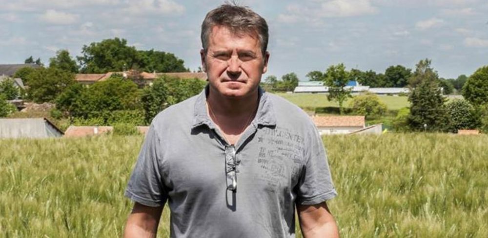 Selon son avocat, le céréalier charentais qui avait fait condamner Bayer-Monsanto, a été agressé à son domicile par trois individus.