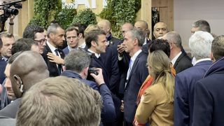Le 25 février 2023, Emmanuel Macron a rencontré les responsable de la filière laitière française. Le 25 février 2023, Emmanuel Macron a rencontré les responsable de la filière laitière française.