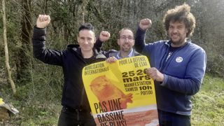 De gauche à droite : Benoît Feuillu des Soulèvements de la Terre, Nicolas Girod de la Confédération paysanne et Julien Le Guet de Bassines Non Merci. De gauche à droite : Benoît Feuillu des Soulèvements de la Terre, Nicolas Girod de la Confédération paysanne et Julien Le Guet de Bassines Non Merci.