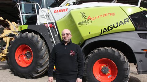 « Les chauffeurs de l’ETA n’ont eu aucune difficulté pour utiliser l’application sur le smartphone et compléter ainsi leurs fiches de chantier », explique Alain Chauvineau, le dirigeant de l'ETA Agrimaine implantée aux Hauts-d'Anjou (Maine-et-Loire). « Les chauffeurs de l’ETA n’ont eu aucune difficulté pour utiliser l’application sur le smartphone et compléter ainsi leurs fiches de chantier », explique Alain Chauvineau, le dirigeant de l'ETA Agrimaine implantée aux Hauts-d'Anjou (Maine-et-Loire).