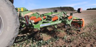 Le Cenius arbore une belle qualité de finition. Si sa compacité limite son porte-à-faux, elle ne facilite pas la phase d'attelage.