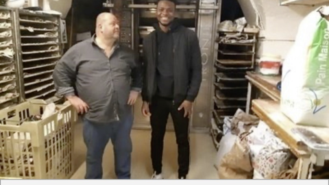 La pétition en faveur de l’apprenti boulanger guinéen Laye Fodé Traoré a recueilli 242 079 signatures sur la plateforme change.org.