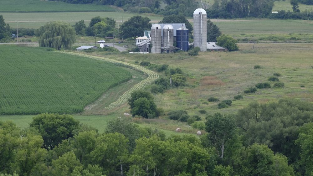 Des élus tentent de bloquer les achats d'actifs agricoles aux États-Unis par des étrangers.