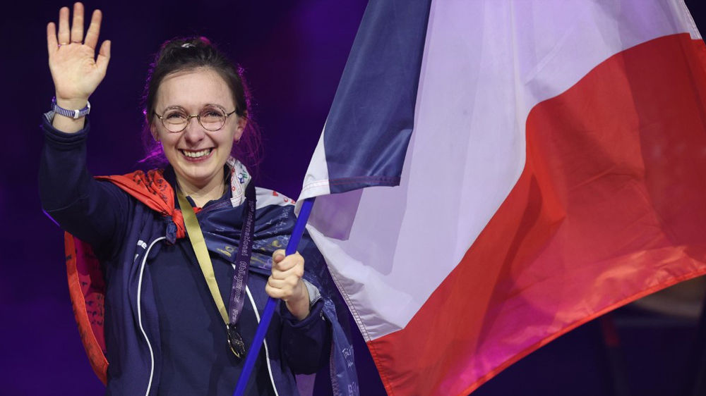 Sylvaine Agator, formatrice en art floral du CNPH-Piverdière, savoure sa médaille d’or au concours mondial Abilympics. Sylvaine Agator, formatrice en art floral du CNPH-Piverdière, savoure sa médaille d’or au concours mondial Abilympics.