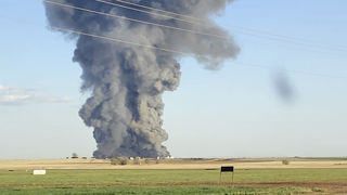 L'origine de l'incendie qui a ravagé une ferme de 18 000 bovins au Texas, dans le sud des Etats-Unis, n'est pas encore connue. L'origine de l'incendie qui a ravagé une ferme de 18 000 bovins au Texas, dans le sud des Etats-Unis, n'est pas encore connue.