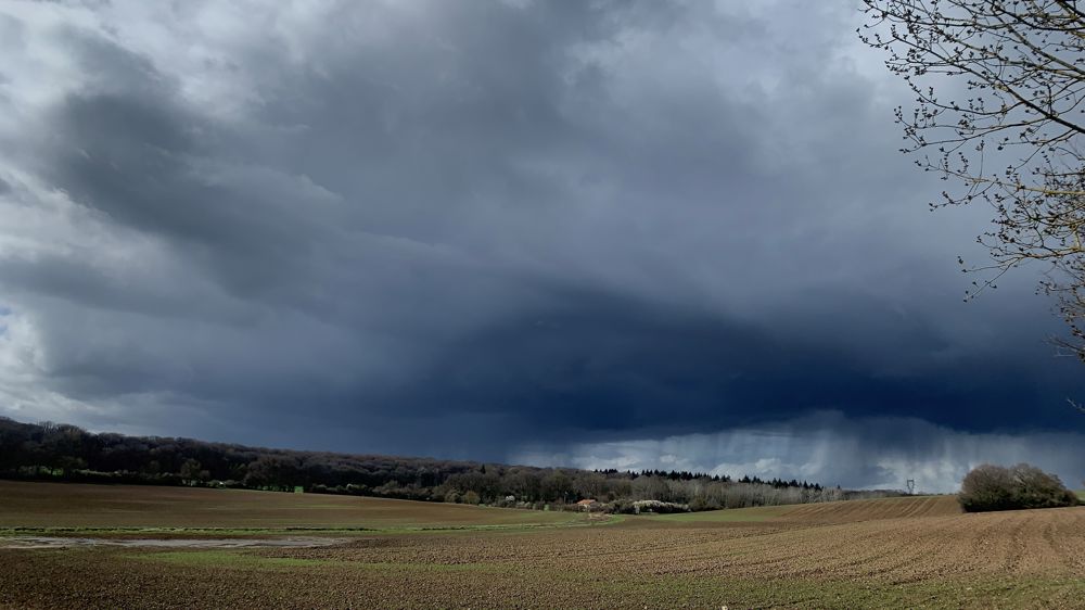 Bien qu'ayant perturbé certains chantiers, le retour de la pluie en France n'a pas été suffisant pour faire remonter le niveau des nappes au niveau moyen.