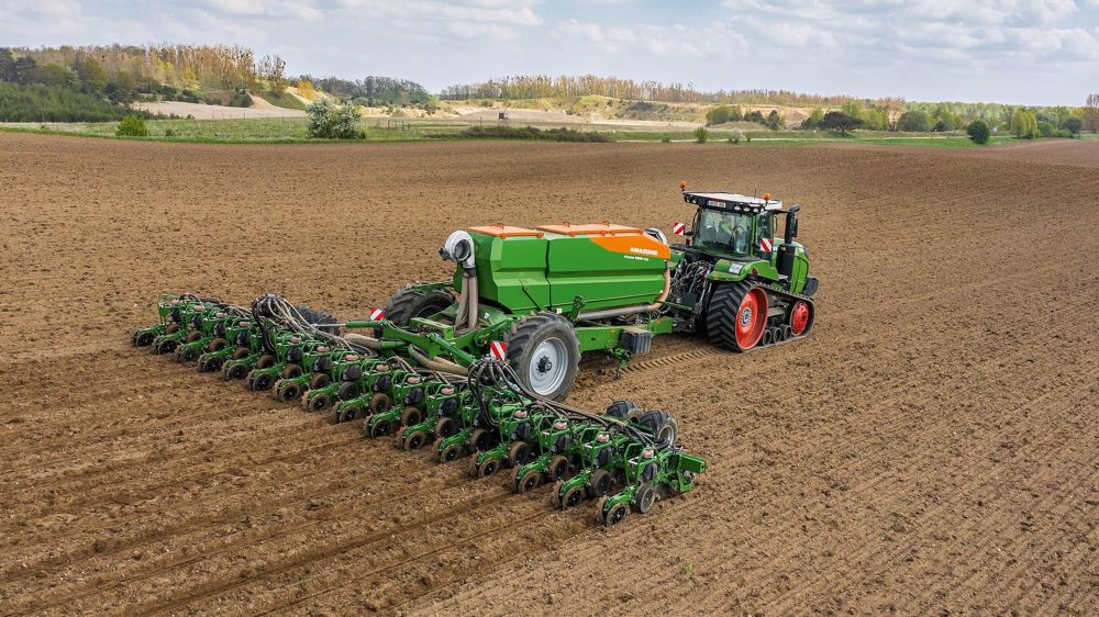 Le semoir monograine Precea d'Amazone se décline désormais en version traînée à 12 ou 16 éléments.