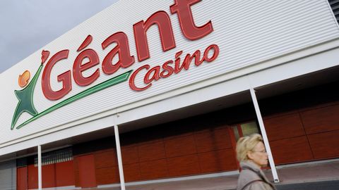 Casino veut vendre des hypermarchés et des supermarchés à Intermarché. Casino veut vendre des hypermarchés et des supermarchés à Intermarché.