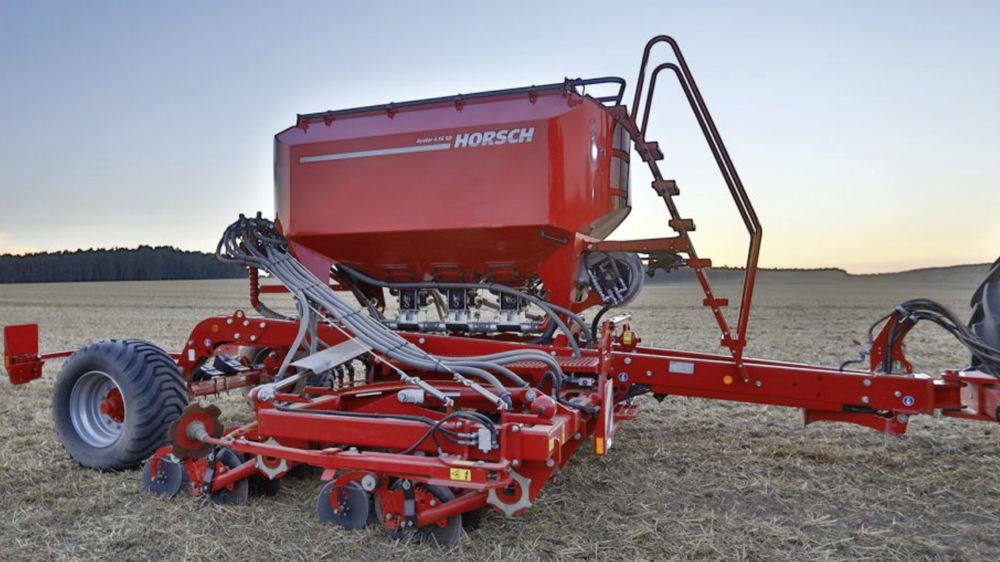 Pour moduler les variétés de semences, il est indispensable que chaque compartiment de la trémie dispose de sa propre distribution.