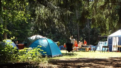 Il existe des coups de pouce pour faciliter les départs des familles en vacances.