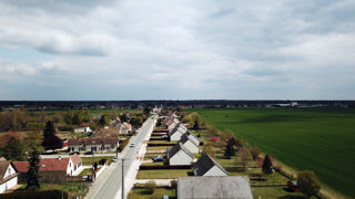 La loi Climat de 2021 ambitionne de réduire de moitié, d'ici à 2031, le rythme de consommation d'espaces naturels et agricoles. La loi Climat de 2021 ambitionne de réduire de moitié, d'ici à 2031, le rythme de consommation d'espaces naturels et agricoles.