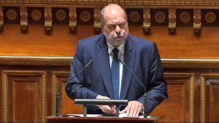 Le projet de loi d'orientation et de programmation du ministère de la Justice de 2023 à 2027 vise à rendre la justice «plus rapide, plus lisible et plus efficace», a plaidé Eric Dupond-Moretti. Le projet de loi d'orientation et de programmation du ministère de la Justice de 2023 à 2027 vise à rendre la justice «plus rapide, plus lisible et plus efficace», a plaidé Eric Dupond-Moretti.