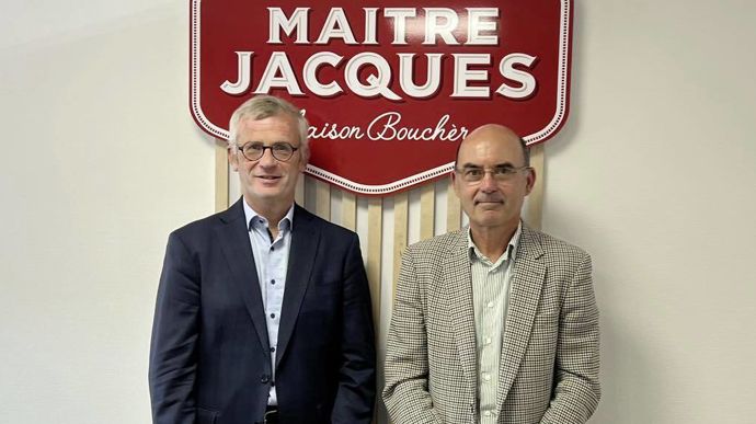 « Aujourd’hui, nous produisons 26 000 t de produits de boucherie et de charcuterie de spécialité, nous sommes l’un des premiers opérateurs français sur ce marché », s’est félicité lundi 12 juin Ludovic Spiers (à g.), le directeur général d'Agrial, au côté du président, Arnaud Degoulet.