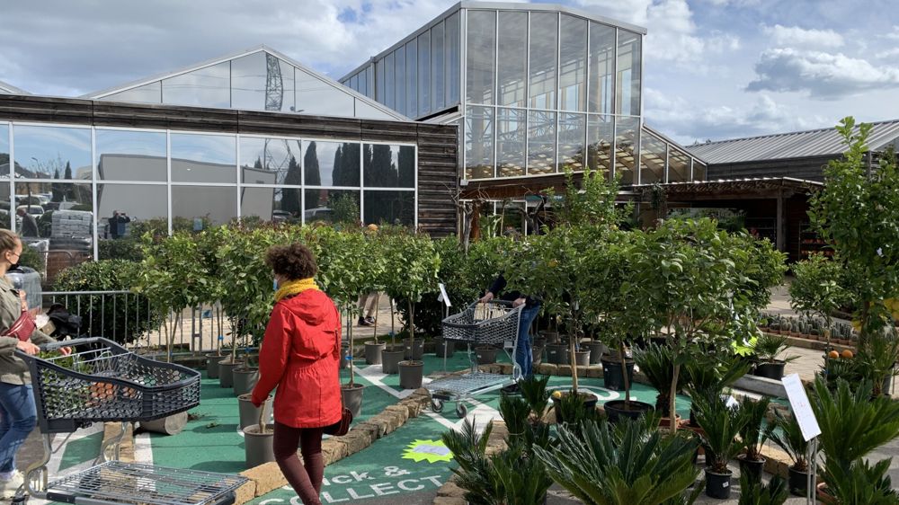 Selon la fédération Jardineries et animaleries de France, réunie en congrès le 8 juin, le marché du jardin a baissé en 2022, mais reste dynamique dans le long terme. Selon la fédération Jardineries et animaleries de France, réunie en congrès le 8 juin, le marché du jardin a baissé en 2022, mais reste dynamique dans le long terme.