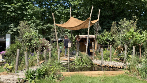 "La fée Demoiselle", jardin conçu par le maître-jardinier Franck Serra, a été récompensé du Grand Prix de la Création Paysagère . "La fée Demoiselle", jardin conçu par le maître-jardinier Franck Serra, a été récompensé du Grand Prix de la Création Paysagère .