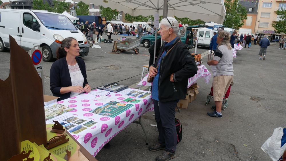 Florence Hollebecque, directrice du service pastoral, rappelle que le département recrute environ 80 bergers et vachers chaque année et qu’une formation à ces métiers est dispensée dans le département, à Lannemezan.