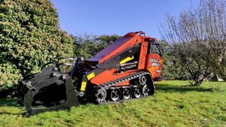 Multi-outil Ditch Witch SK900 Multi-outil Ditch Witch SK900