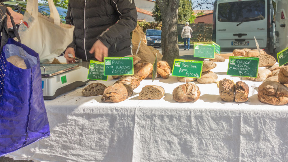 Les Français enquêtés se déclarent prêts à consommer davantage local et de saison.