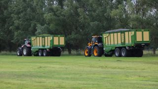 Les nouvelles RX et ZX arborent des essieux tandem ou tridem en fonction des modèles et des options.