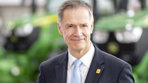 Gilles Dryancour, président du comité stratégique du CEMA et actuel vice-président des affaires générales de John Deere. Gilles Dryancour, président du comité stratégique du CEMA et actuel vice-président des affaires générales de John Deere.
