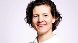 Eve Tiollier, nutritionniste du XV de France : « Le rugby est un sport au sein duquel manger des produits de qualité est important. » Eve Tiollier, nutritionniste du XV de France : « Le rugby est un sport au sein duquel manger des produits de qualité est important. »