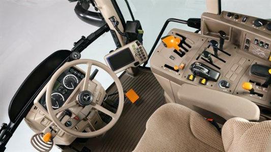 Intérieur cabine des nouveaux tracteurs John Deere 6M