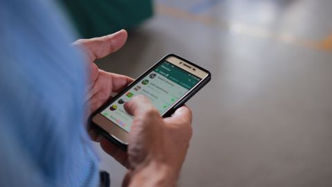 L’application WhatsApp offre une fonctionnalité de « partage de position ». L’application WhatsApp offre une fonctionnalité de « partage de position ».