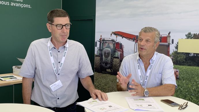 Hervé Fouassier, président de la section de Corbeilles-en-Gâtinais, et Olivier Duguet, président de celle de Pithiviers-le-Vieil (Loiret), lors d'une conférence de presse de Cristal Union, à l'occasion du salon Innov-Agri, mardi 5 septembre.