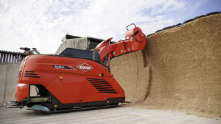 L'Aura de Kuhn réalise les mêmes tâches qu'une mélangeuse automotrice, mais sans chauffeur.