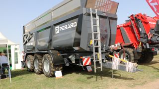 La gamme X-Tank popose des modèles en 2 ou 3 essieux.