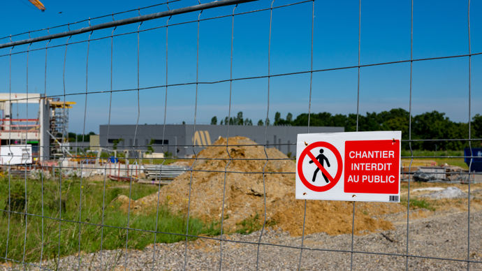 Le propriétaire peut, à tout moment, résilier le bail sur des parcelles dont la destination agricole peut être changée et qui sont situées en zone urbaine.