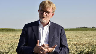 Une enveloppe de 80 millions d’euros sera disponible pour la décarbonation, selon le ministre de l'Agriculture, Marc Fesneau, notamment pour la décarbonation des serres et la stratégie de réduction des effluents d’élevage.