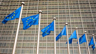 La commission environnementale du Parlement européen a rejeté, le 24 octobre 2023, la résolution appelant la Commission européenne à ne pas renouveler l'approbation du glyphosate. La commission environnementale du Parlement européen a rejeté, le 24 octobre 2023, la résolution appelant la Commission européenne à ne pas renouveler l'approbation du glyphosate.