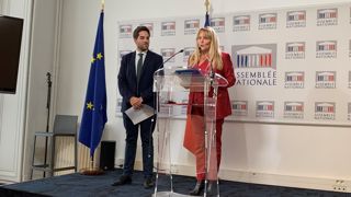 L’Union européenne a conclu au total 42 accords avec plus de 74 Etats partenaires, chiffre le rapport des députés Lysiane Métayer (RE) et Thomas Ménagé (RN). L’Union européenne a conclu au total 42 accords avec plus de 74 Etats partenaires, chiffre le rapport des députés Lysiane Métayer (RE) et Thomas Ménagé (RN).