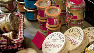 Six Français sur dix consomment souvent des produits régionaux, d'après le sondage Ifop publié le mercredi 15 novembre 2023. Six Français sur dix consomment souvent des produits régionaux, d'après le sondage Ifop publié le mercredi 15 novembre 2023.