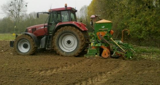 Acheter le 1e octobre, livré le 15... 140 ha plus tard, mission accomplie! Les semis sont finis.